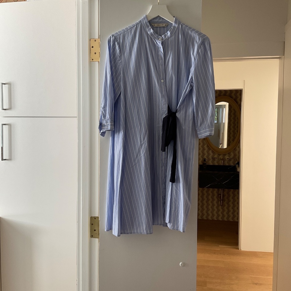 Women’s Zara midi shirt wrap dress